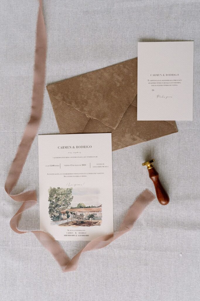 Tarjeta con número de cuenta personalizada a juego con la invitación de boda