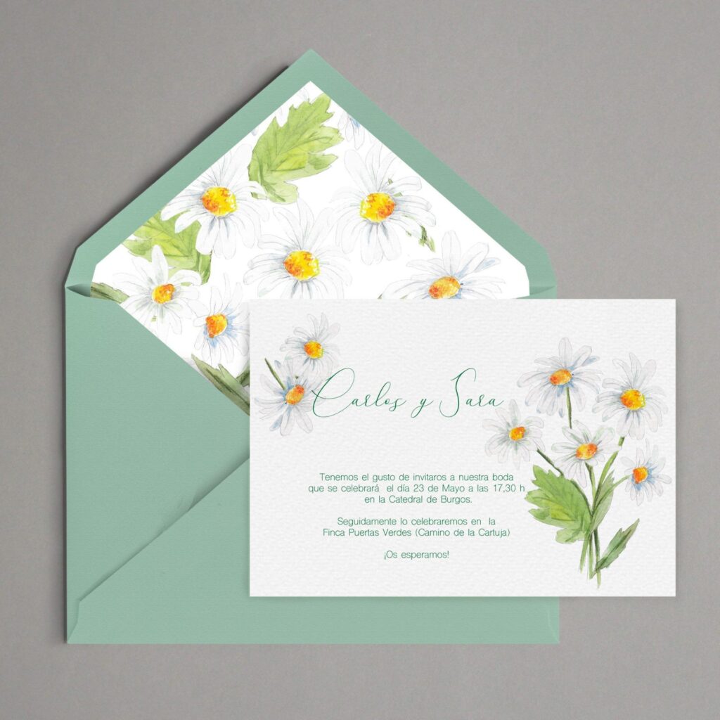 invitacion de boda con girasoles y sobre forrado artesanalmente con girasoles