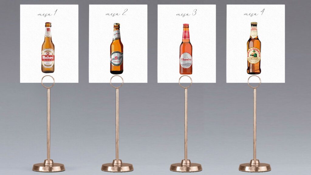 Meseros de boda personalizados con temática cervezas