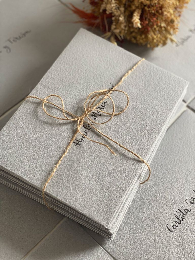 invitación personalizada retrato elegante artesanal