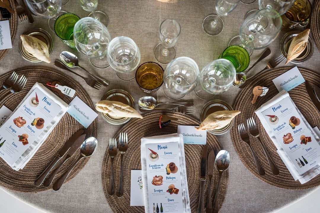menu boda ilustrado personalizado