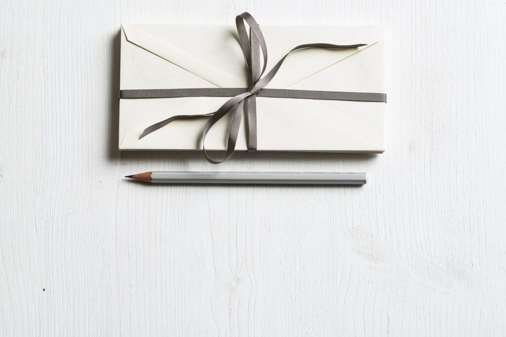 sobre personalizados con lettering